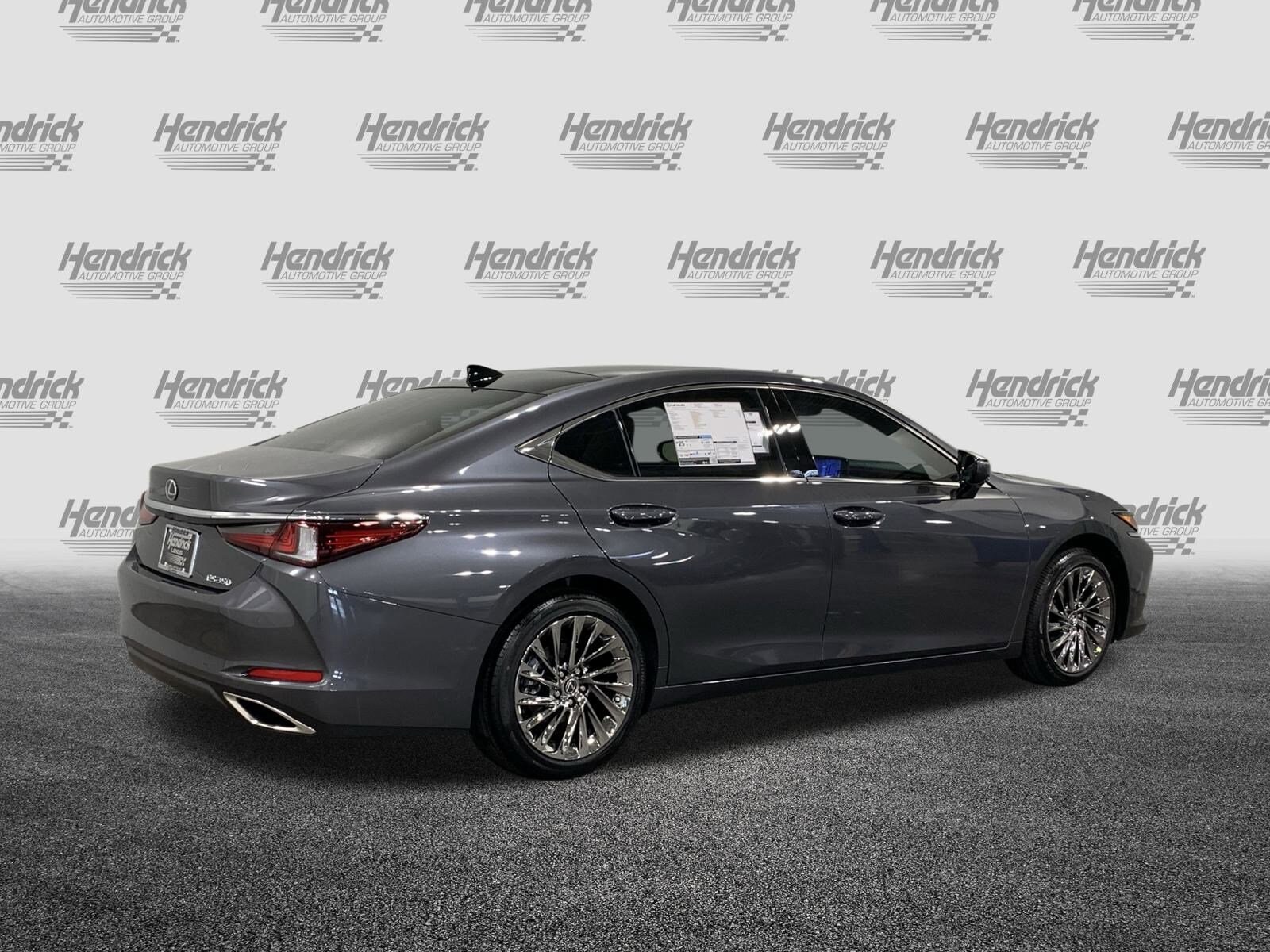 2025 Lexus ES 350 Ultra Luxury photo 4