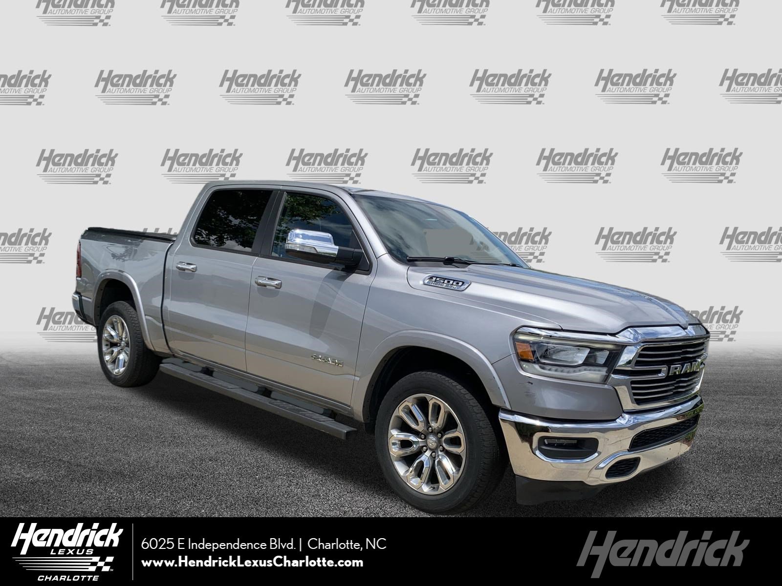 2020 RAM 1500 Laramie 4x4 Crew Cab 5'7's photo