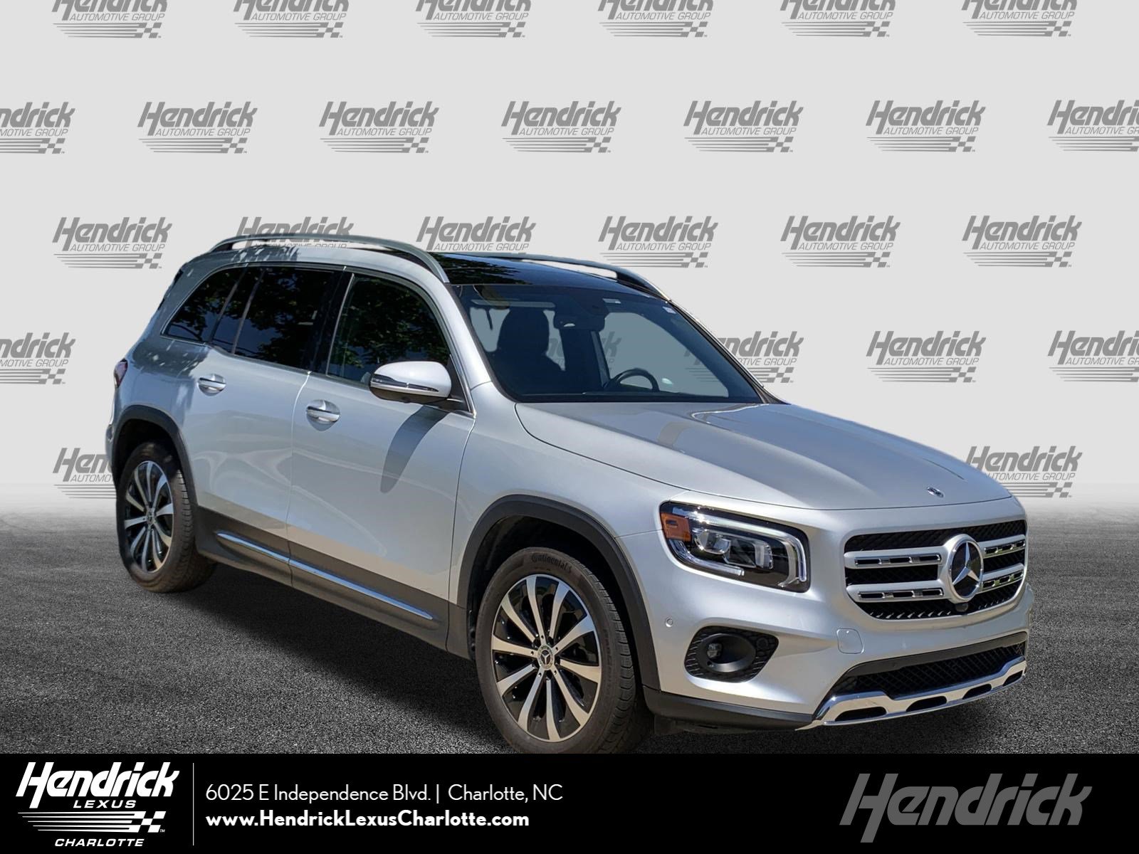 2023 Mercedes-Benz GLB GLB 250 4MATIC's photo