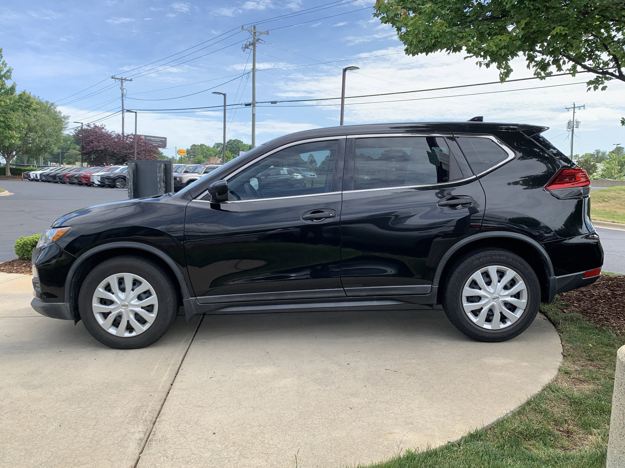 2017 Nissan Rogue S photo 6