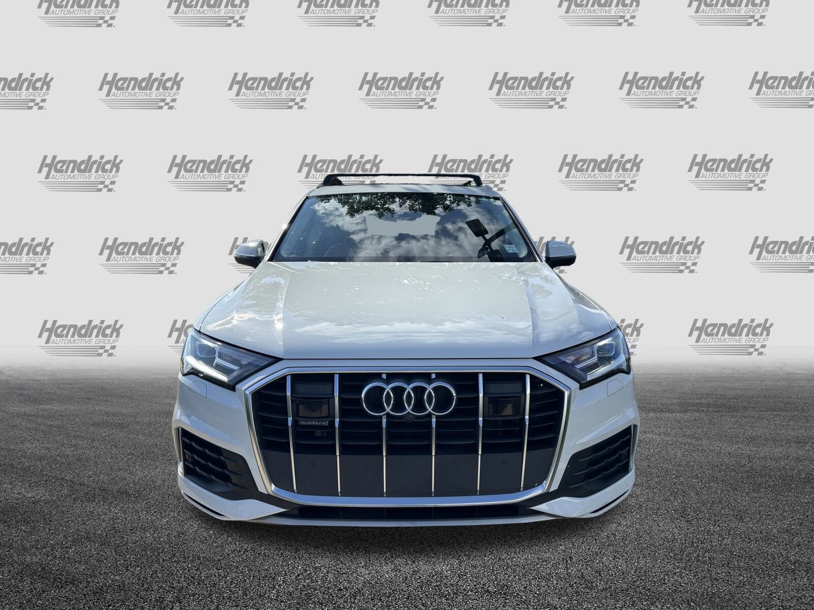 2023 Audi Q7 Premium photo 3