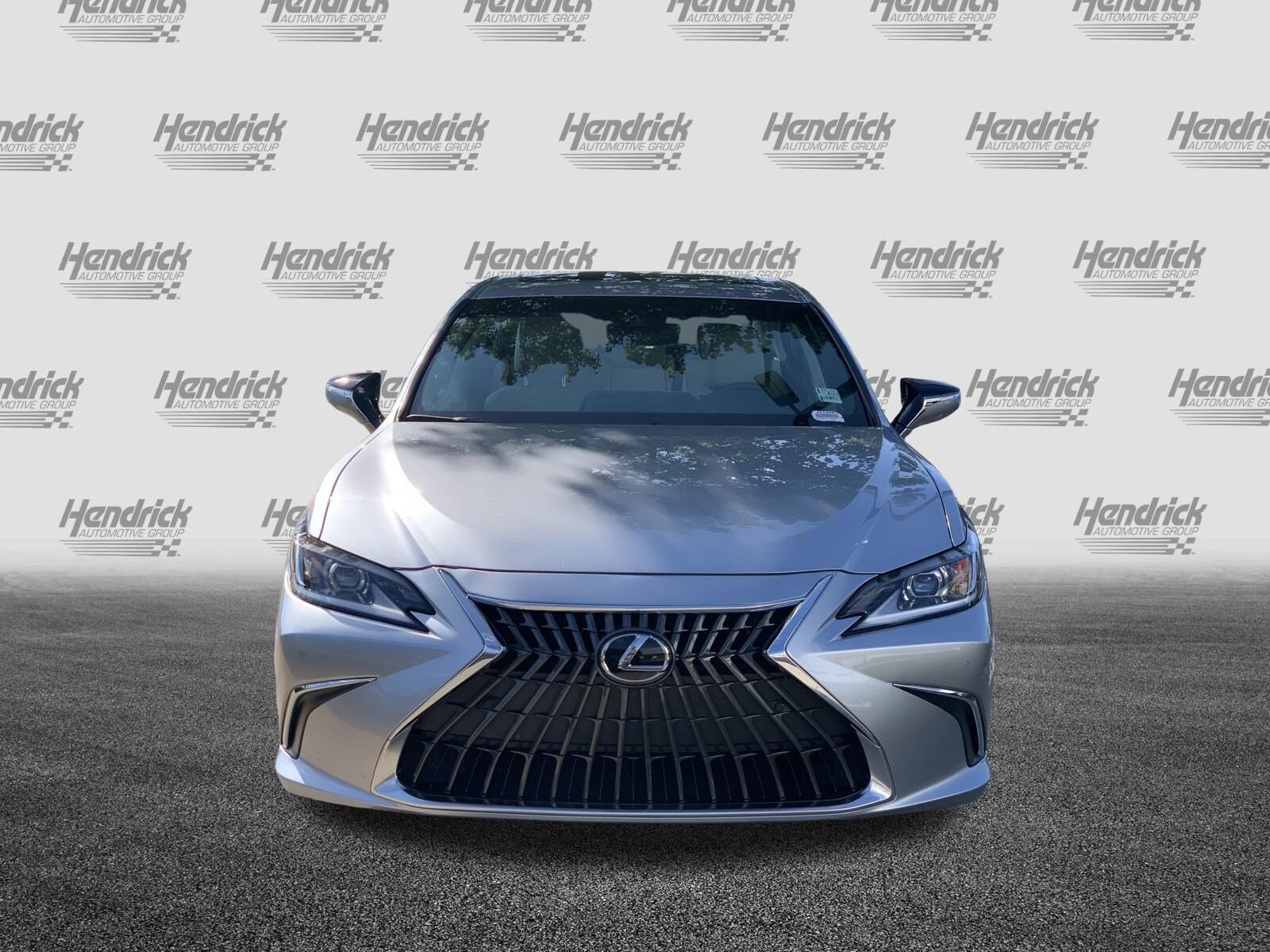2025 Lexus ES 350 photo 3