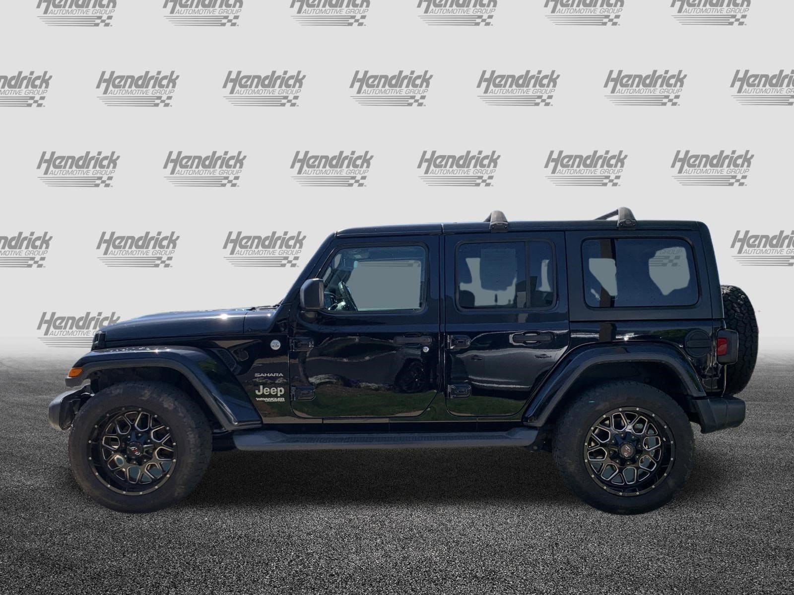2018 Jeep Wrangler Unlimited Sahara photo 5