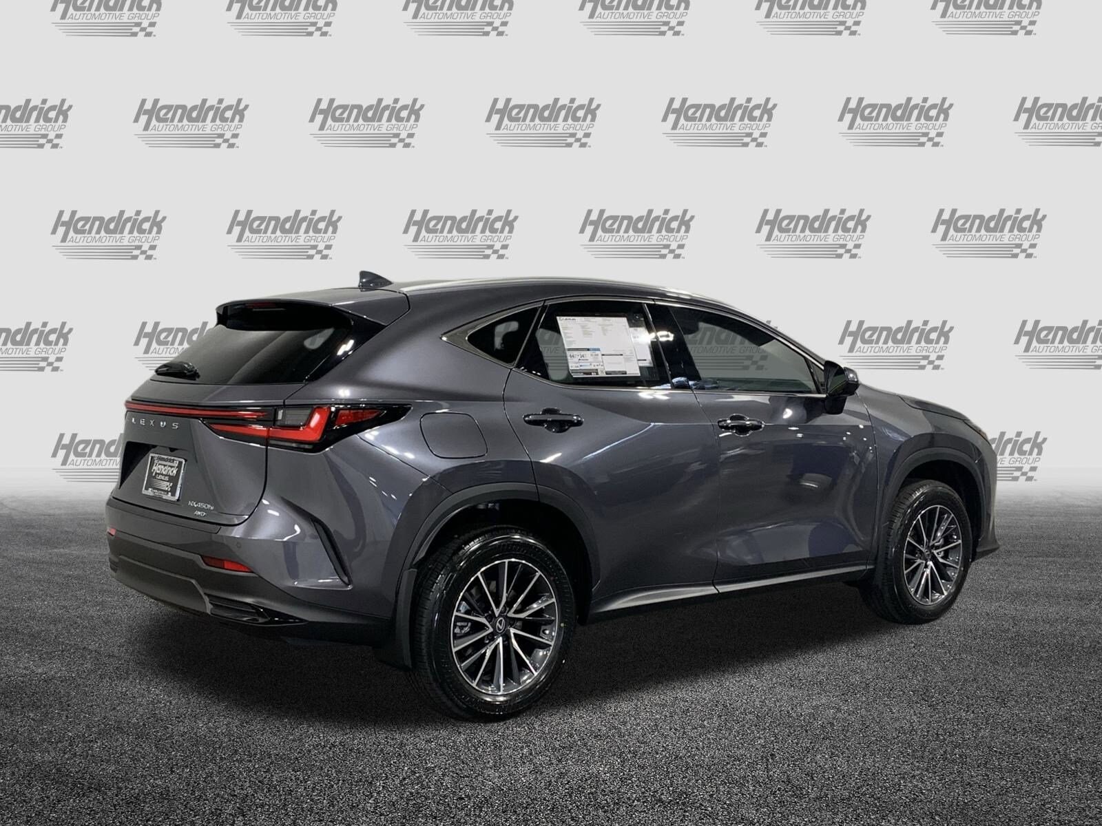 2026 Lexus NX 450h+ Luxury photo 4