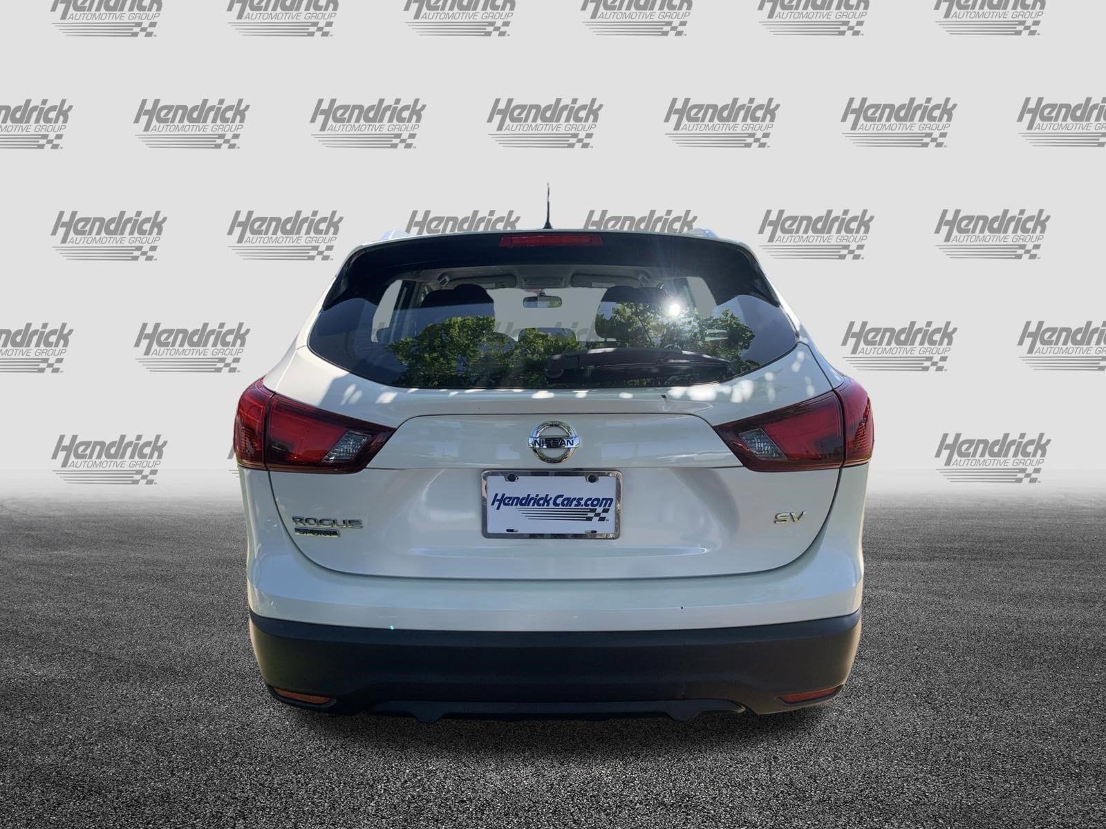 2017 Nissan Rogue Sport SV photo 3