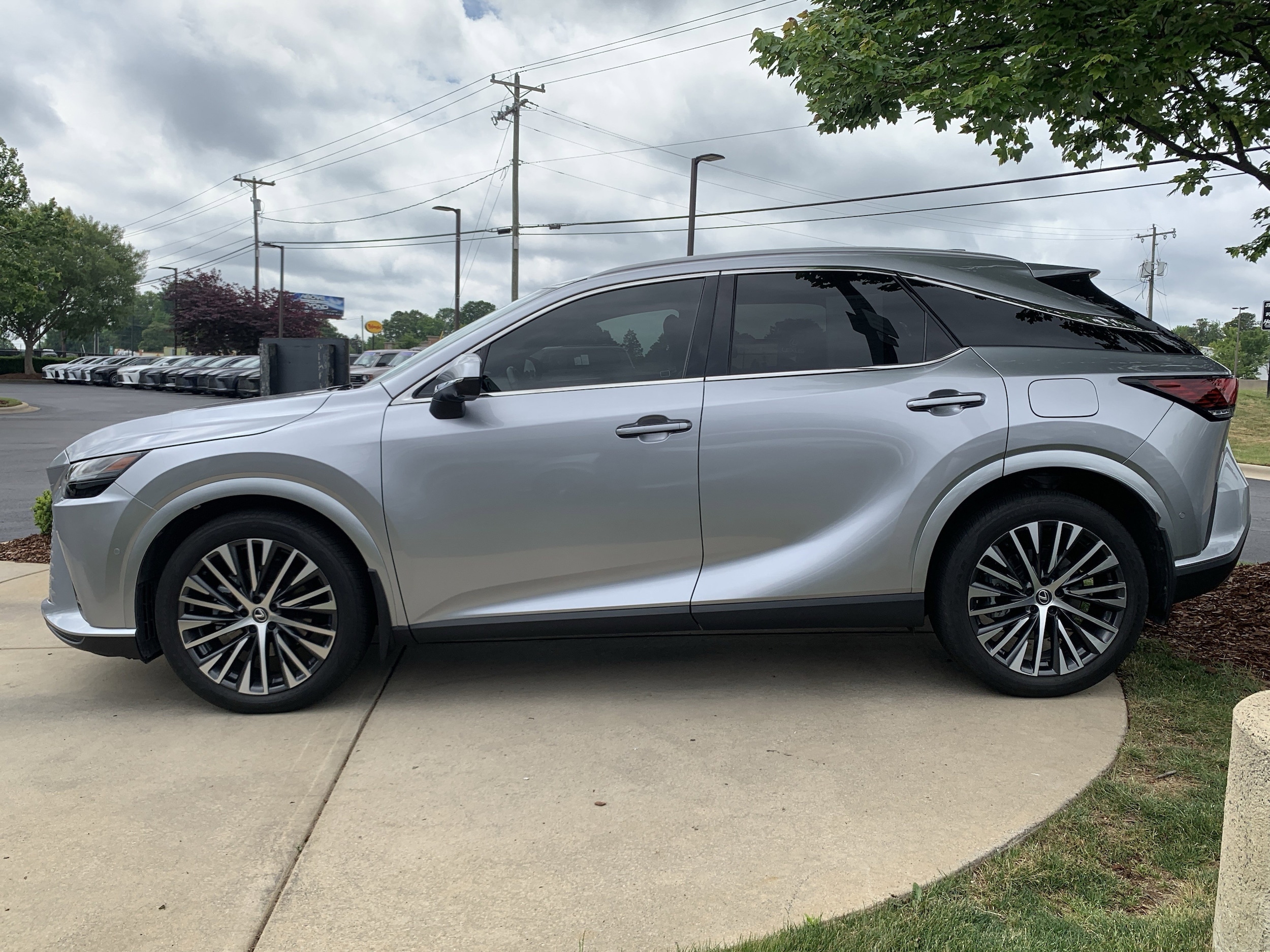 2023 LEXUS RX 350 Premium Plus photo 4