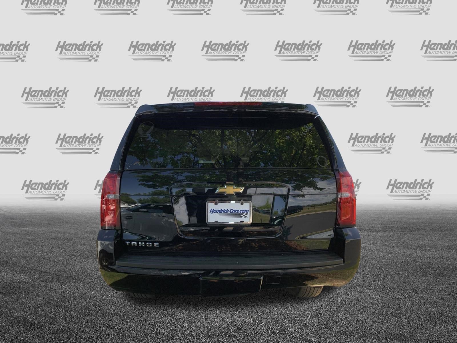 2017 Chevrolet Tahoe LT photo 3