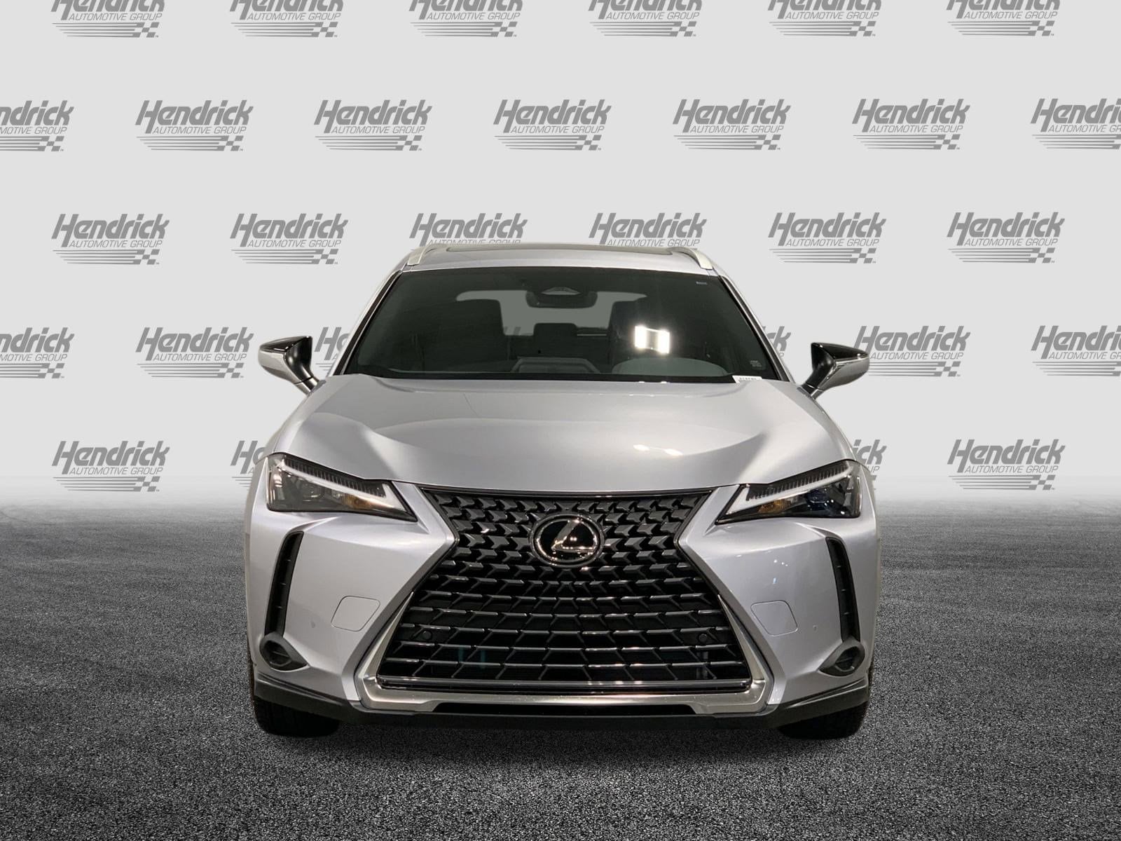 2025 Lexus UX Premium photo 4