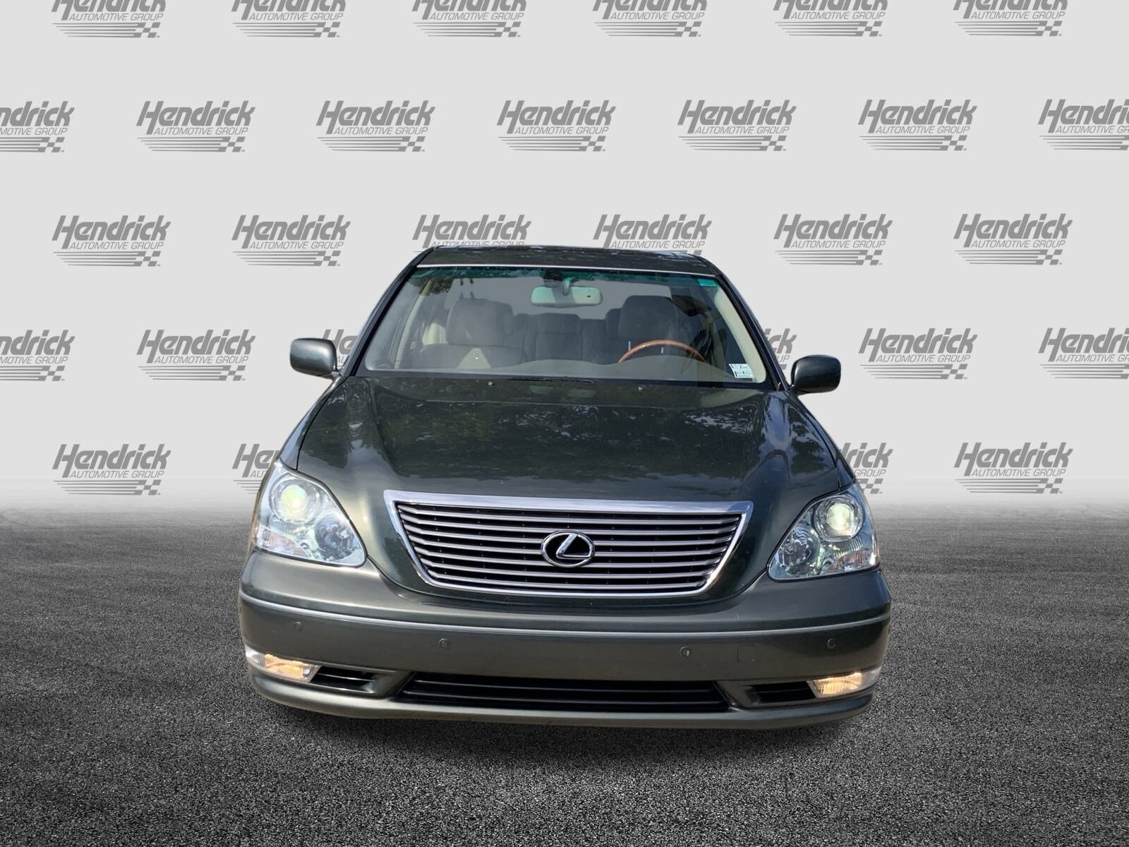 2004 Lexus LS 430 photo 2