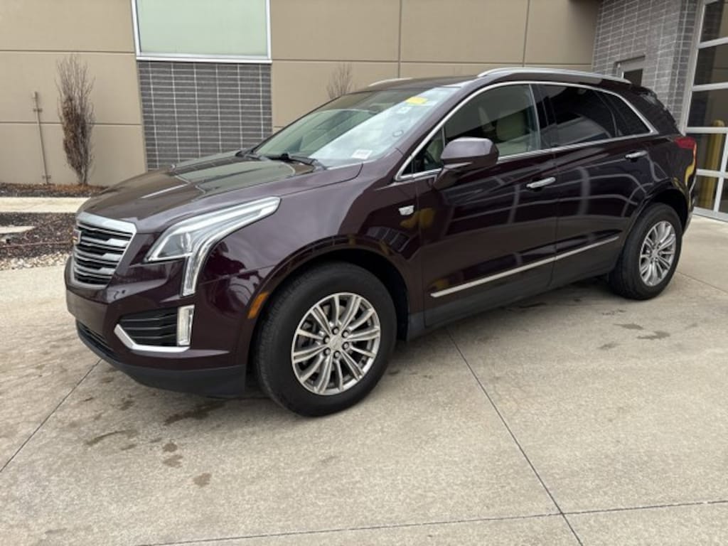 Used 2017 Cadillac XT5 Luxury FWD SUV
