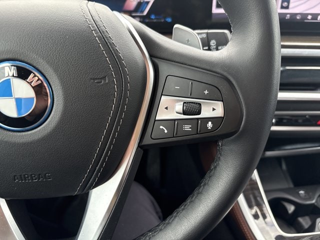 2025 BMW X5 xDrive50e photo 4