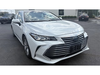 2019 Toyota Avalon Hybrid XLE Sedan