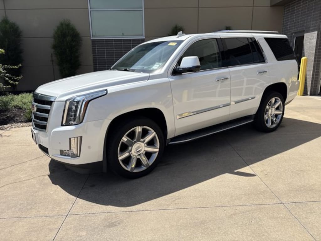 Used 2017 CADILLAC Escalade Luxury SUV