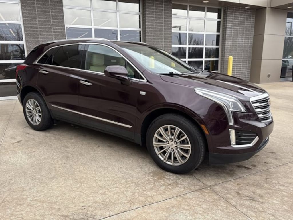 Used 2017 Cadillac XT5 Luxury FWD SUV