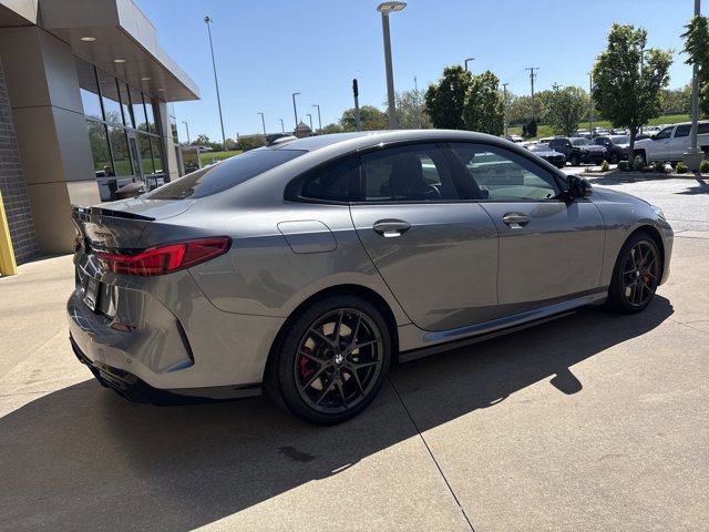 2024 BMW 2 Series M235i xDrive photo 3