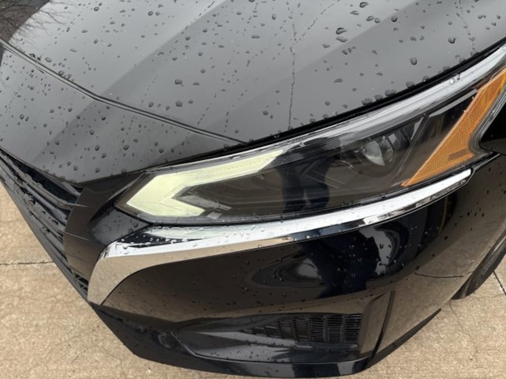 Used 2023 Nissan Altima 2.5 SV Sedan