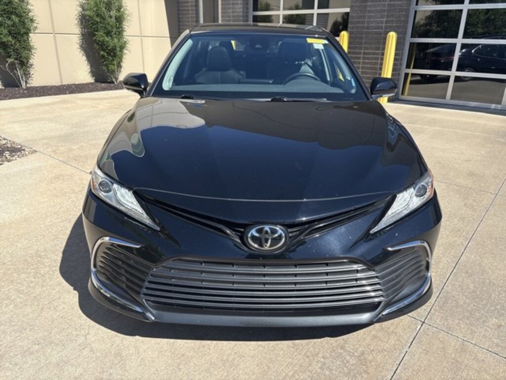 Used 2021 Toyota Camry XLE Sedan