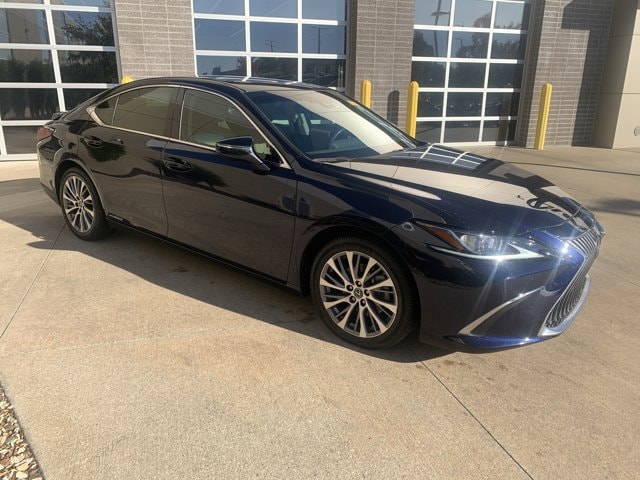 Used 2020 Lexus ES Hybrid 300h with VIN 58AD21B11LU008827 for sale in Kansas City