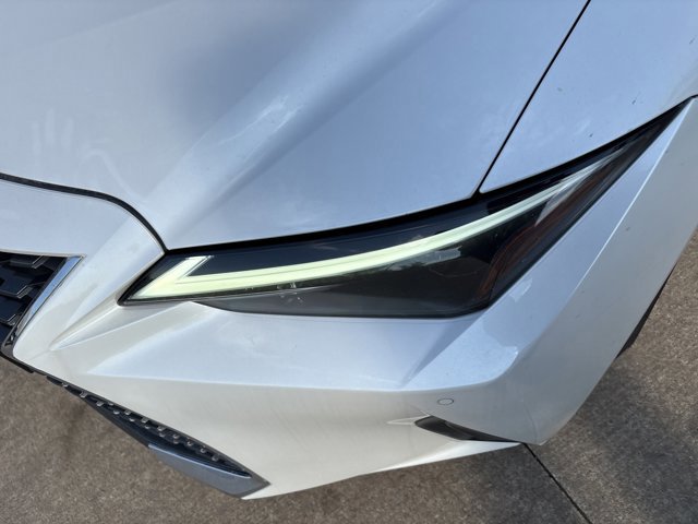 2022 LEXUS IS 300 photo 4