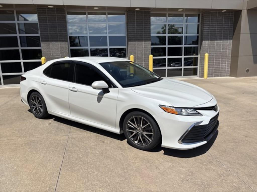 Used 2022 Toyota Camry XLE Sedan