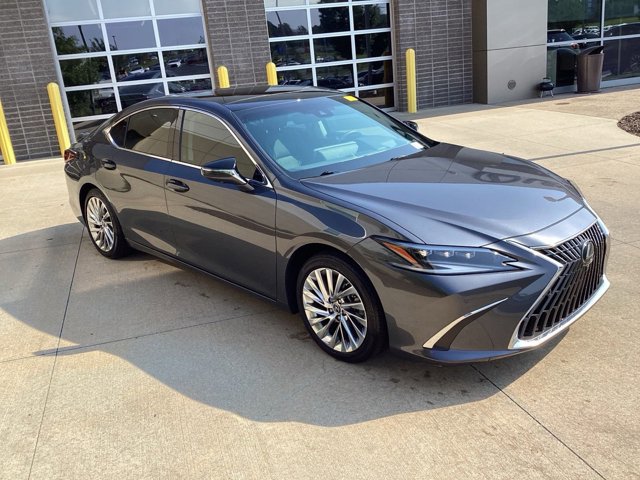 Used 2022 Lexus ES 350 Ultra Luxury with VIN 58AFZ1B16NU137539 for sale in Kansas City