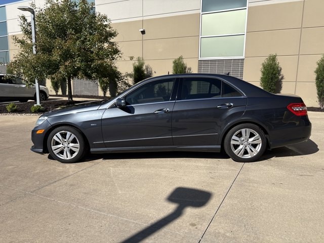2011 Mercedes-Benz E-Class E 350 Luxury BlueTEC photo 5