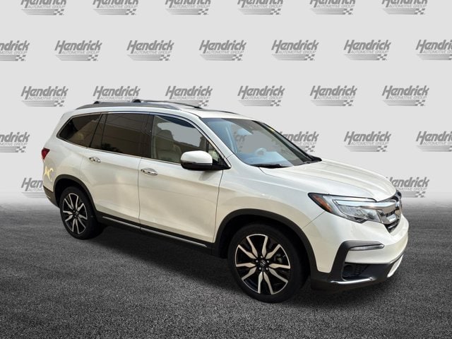 Used 2019 Honda Pilot Touring with VIN 5FNYF6H65KB074807 for sale in Kansas City