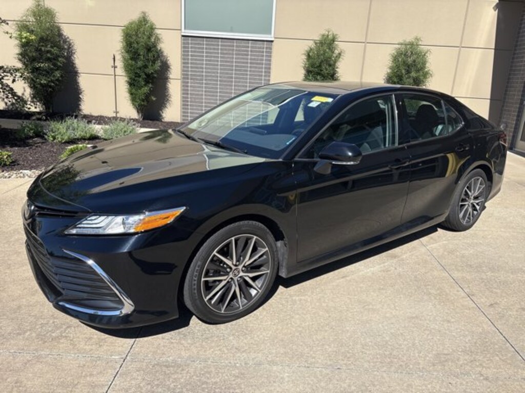 Used 2021 Toyota Camry XLE Sedan