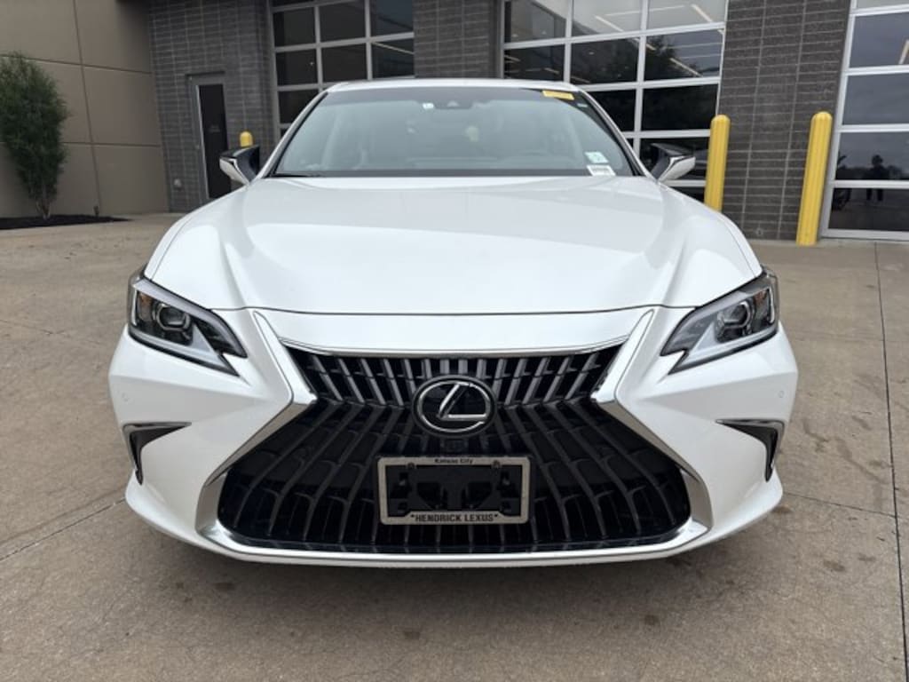 Used 2024 Lexus ES ES 300h Luxury Sedan