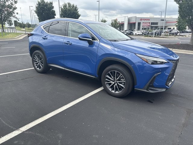 Used 2022 Lexus NX 350 with VIN 2T2GGCEZ5NC002113 for sale in Kansas City