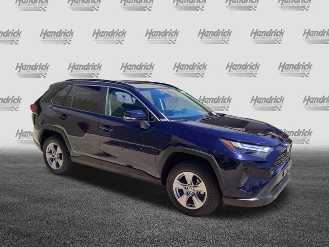 Used 2022 Toyota RAV4 XLE with VIN 2T3RWRFV4NW138026 for sale in Kansas City