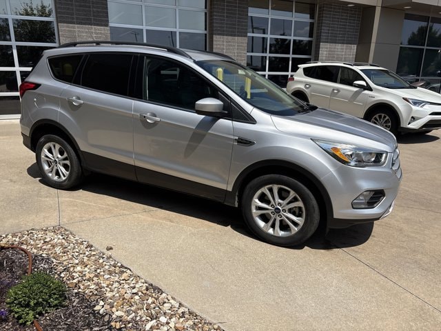 Used 2019 Ford Escape SEL with VIN 1FMCU9HD0KUC03667 for sale in Kansas City