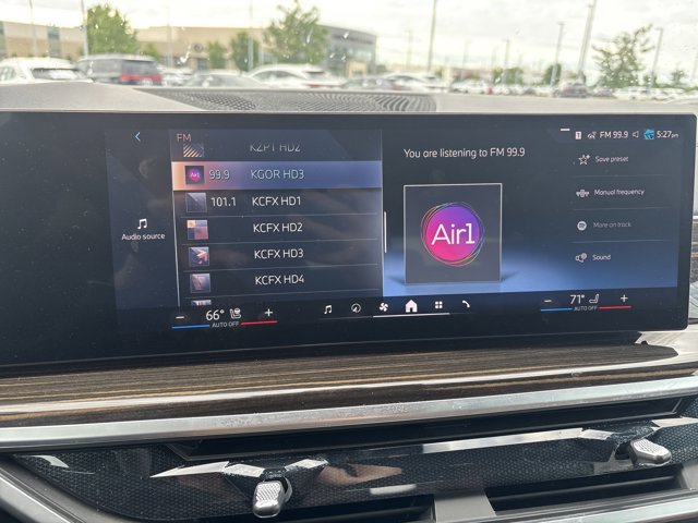 2025 BMW X5 xDrive50e photo 2