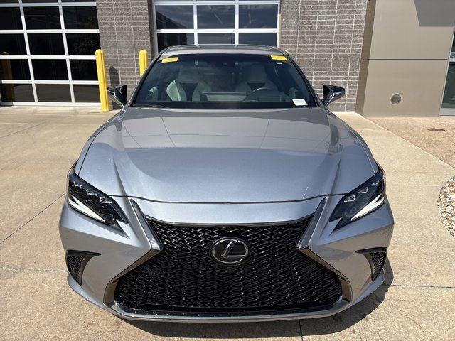 2024 Lexus ES 350 F SPORT Handling photo 3