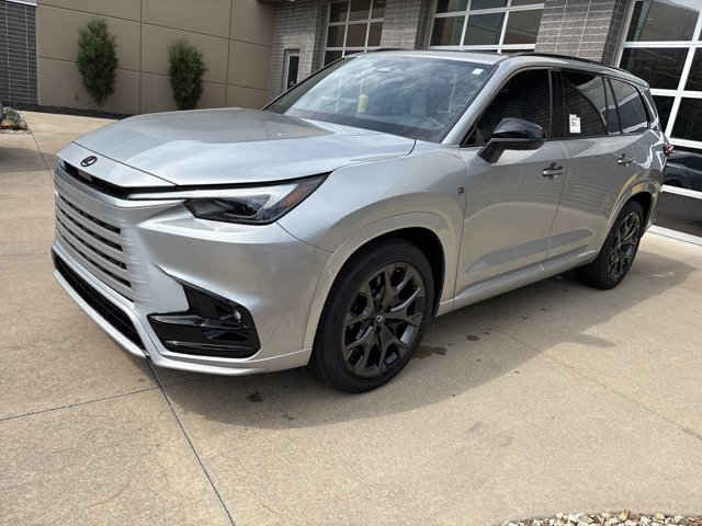 2025 Lexus TX 500h F SPORT Performance Premium photo 4