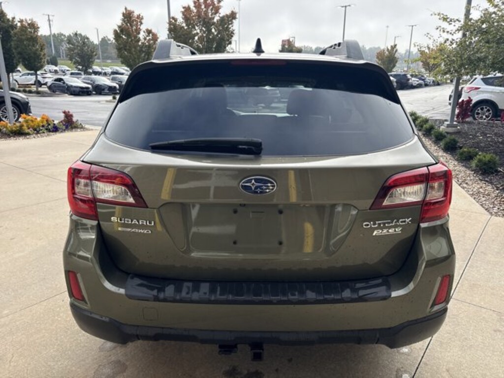Used 2016 Subaru Outback 2.5i Limited SUV