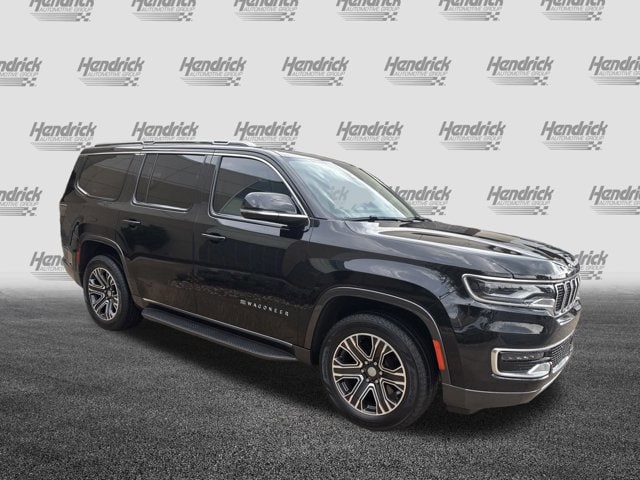 Used 2022 Jeep Wagoneer Series II with VIN 1C4SJVBT5NS142981 for sale in Kansas City