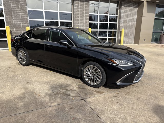 Used 2022 Lexus ES ES 300h Luxury Sedan