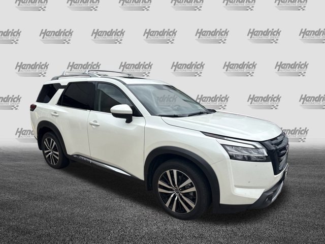 Used 2024 Nissan Pathfinder Platinum with VIN 5N1DR3DJ4RC249629 for sale in Kansas City