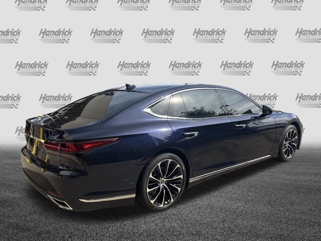2022 LEXUS LS 500 photo 3