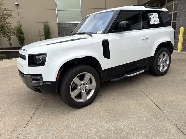 2023 Land Rover Defender X-Dynamic SE photo 2