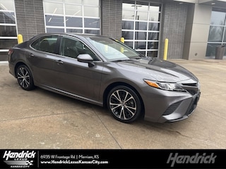 2019 Toyota Camry SE Sedan