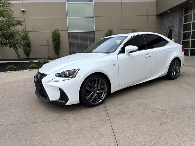 2019 LEXUS IS IS 300 F SPORT photo 4