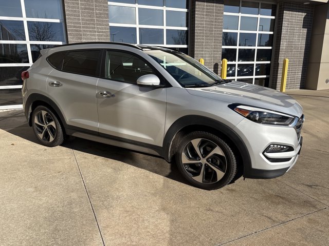 2017 Hyundai Tucson Limited photo 2