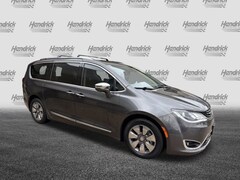 2018 Chrysler Pacifica Hybrid Limited Van Passenger Van