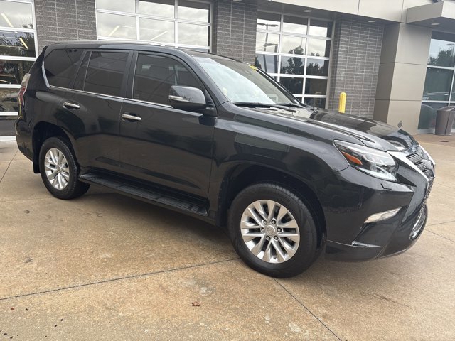 2023 Lexus GX 460 Premium photo 2