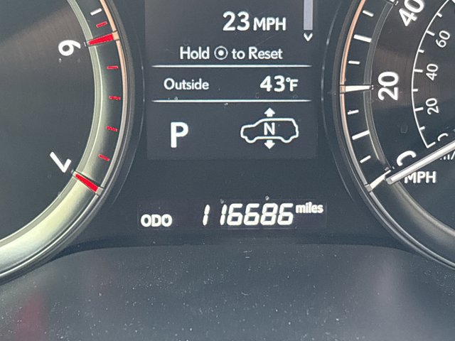 2017 Lexus LX 570 photo 4