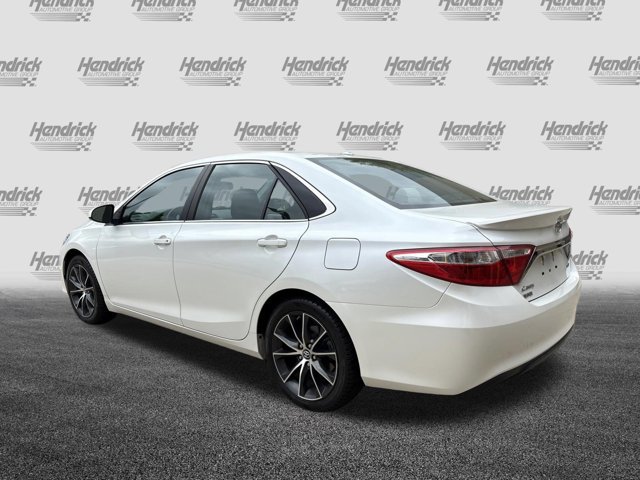 2017 Toyota Camry XSE photo 5