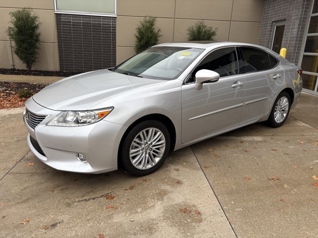 2014 Lexus ES 350 photo 3