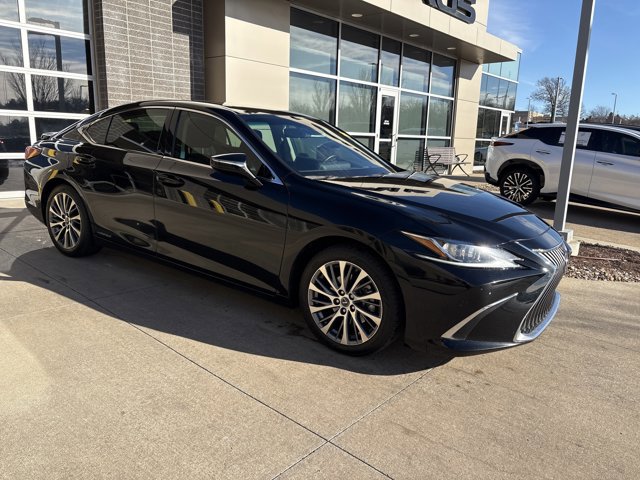 Used 2020 Lexus ES Hybrid 300h with VIN 58AD21B14LU004934 for sale in Kansas City